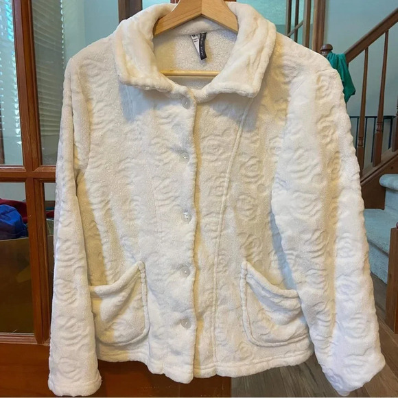 Jaclyn Intimates Super soft women’s medium white cardigan with rose print - Picture 2 of 6